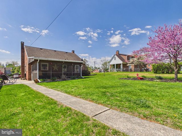 227 N WILLIAMS ST, York, PA 17404