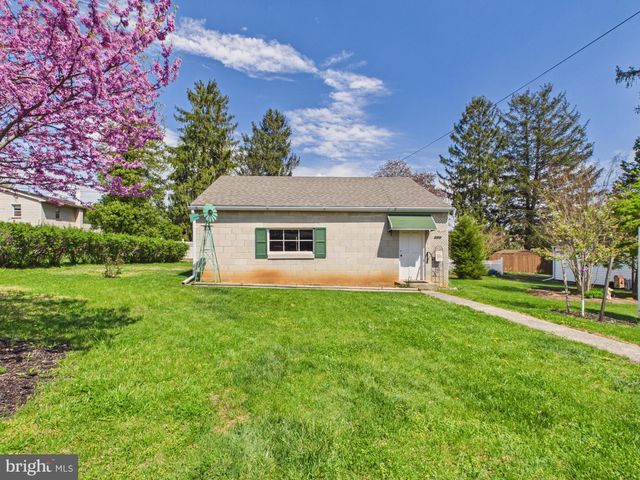 227 N WILLIAMS ST, York, PA 17404
