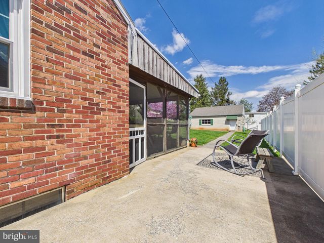227 N WILLIAMS ST, York, PA 17404