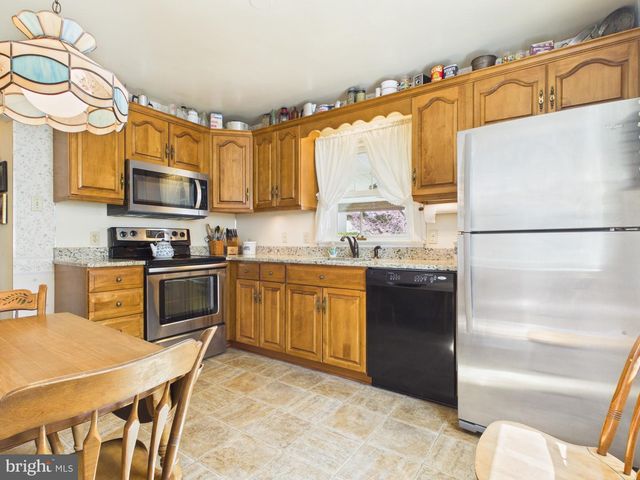 227 N WILLIAMS ST, York, PA 17404