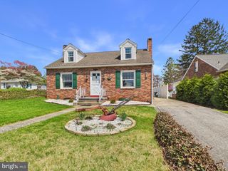 227 N WILLIAMS ST, York, PA 17404