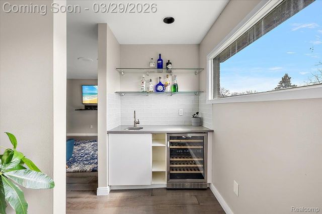 3830 Columbia Drive, Bloomfield Hills, MI 48302