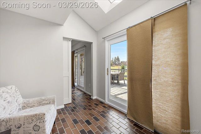 3830 Columbia Drive, Bloomfield Hills, MI 48302