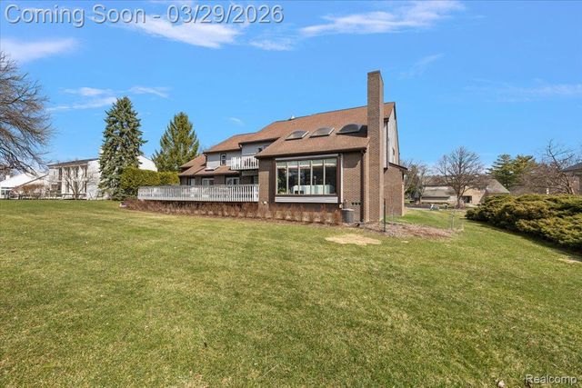 3830 Columbia Drive, Bloomfield Hills, MI 48302