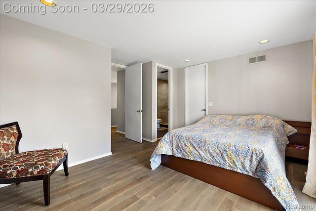 3830 Columbia Drive, Bloomfield Hills, MI 48302