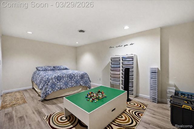 3830 Columbia Drive, Bloomfield Hills, MI 48302