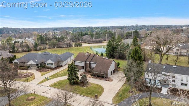 3830 Columbia Drive, Bloomfield Hills, MI 48302