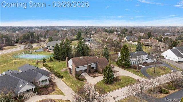 3830 Columbia Drive, Bloomfield Hills, MI 48302
