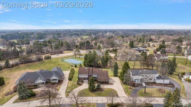 3830 Columbia Drive, Bloomfield Hills, MI 48302