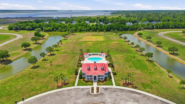 1416 Cravens St., Georgetown, SC 29440