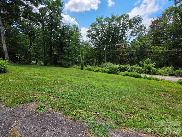 214 Big Bear Boulevard, Old Fort, NC 28762