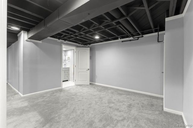 6446 Centralia Street, Dearborn Heights, MI 48127