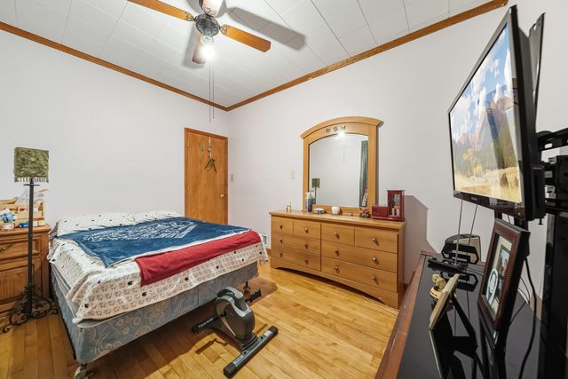 3449 N Lavergne Avenue, Chicago, IL 60641