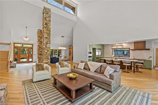 3910 Hazel Lane, Greensboro, NC 27408