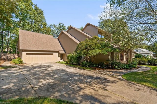 3910 Hazel Lane, Greensboro, NC 27408