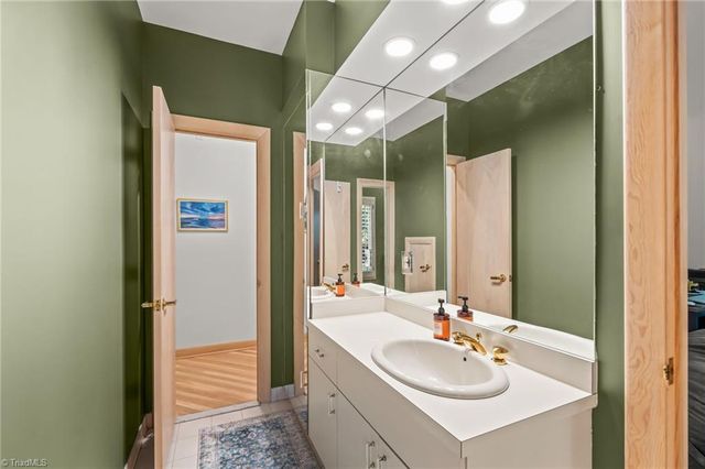 3910 Hazel Lane, Greensboro, NC 27408