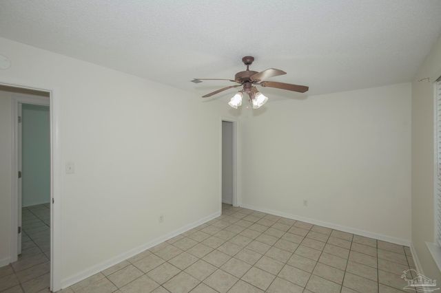 5578 Cyanamid Rd, Milton, FL 32583