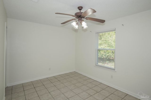 5578 Cyanamid Rd, Milton, FL 32583