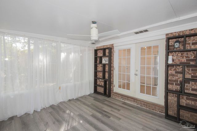 5578 Cyanamid Rd, Milton, FL 32583