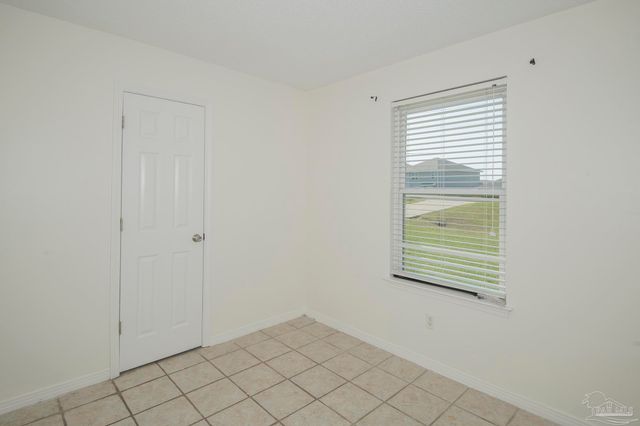 5578 Cyanamid Rd, Milton, FL 32583