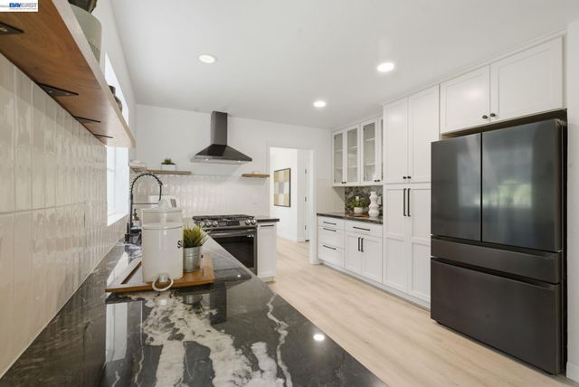 27836 E 16Th St, Hayward, CA 94544