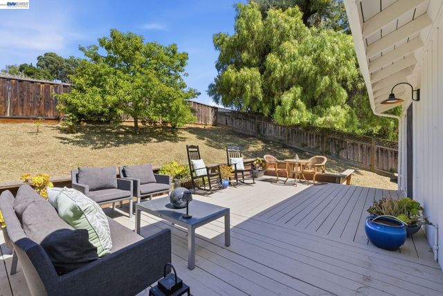 27836 E 16Th St, Hayward, CA 94544