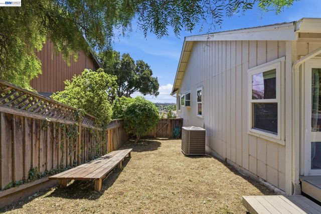 27836 E 16Th St, Hayward, CA 94544