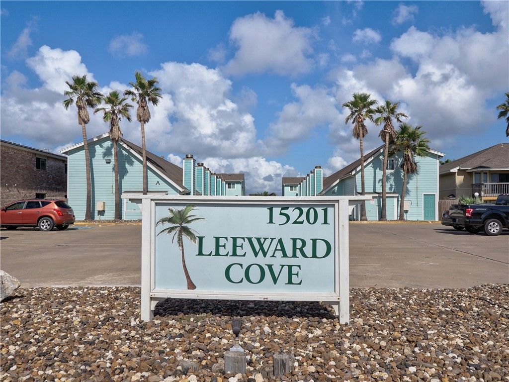 15201 Leeward Dr B6, Corpus Christi, TX 78418 — exterior