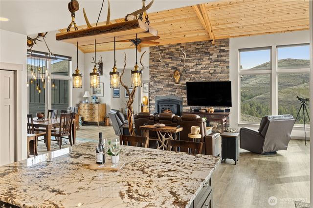 6083 Secret Canyon Road, Ellensburg, WA 98926