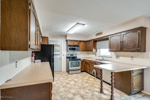 5049 Ridgeport Avenue SE, Minerva, OH 44657