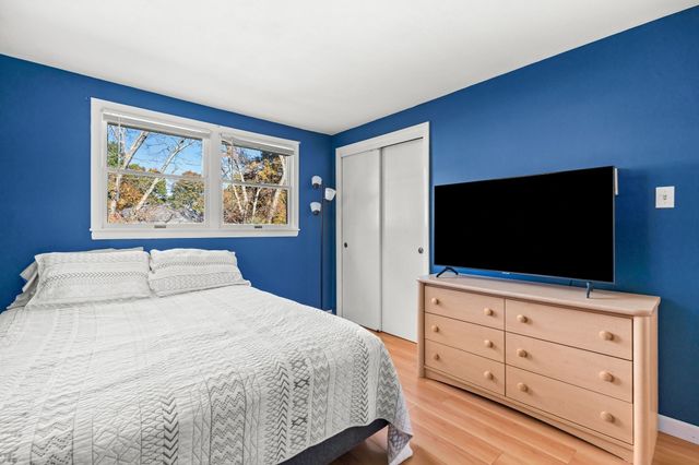 10 Garden Brook Rd, Billerica, MA 01821