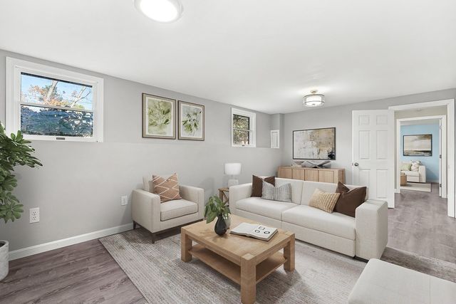 10 Garden Brook Rd, Billerica, MA 01821