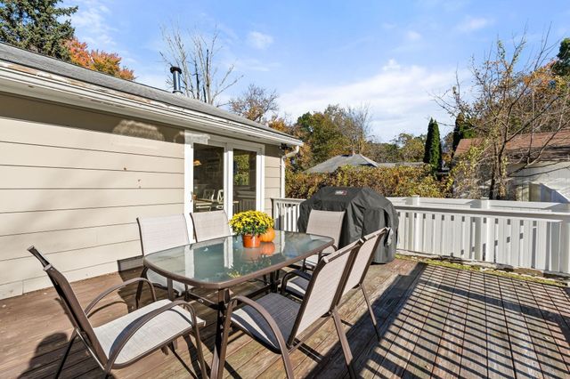 10 Garden Brook Rd, Billerica, MA 01821
