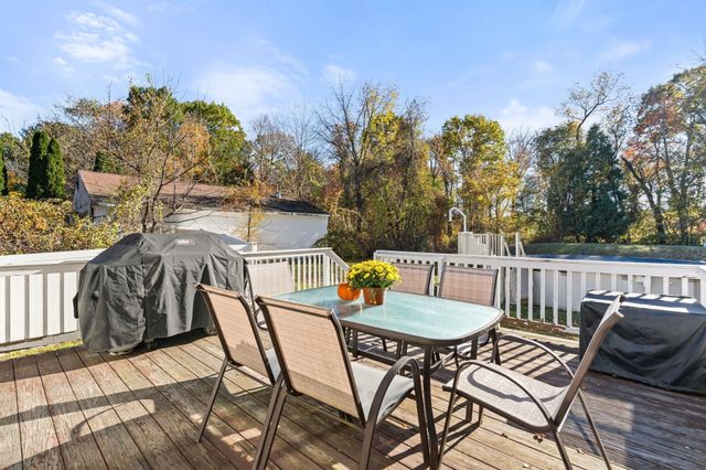 10 Garden Brook Rd, Billerica, MA 01821