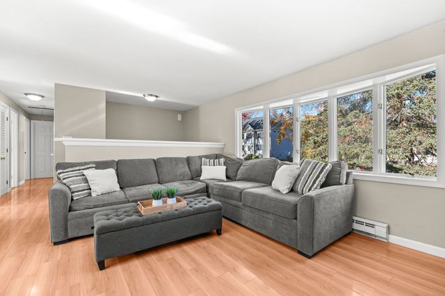 10 Garden Brook Rd, Billerica, MA 01821
