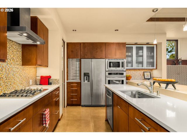 7132 N CONCORD Ave, Portland, OR 97217