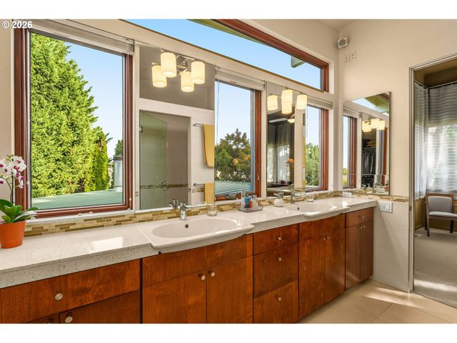 7132 N CONCORD Ave, Portland, OR 97217
