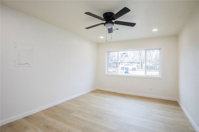 10 McIntosh Lane, Bentonville, AR 72712