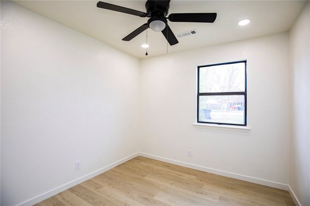 10 McIntosh Lane, Bentonville, AR 72712