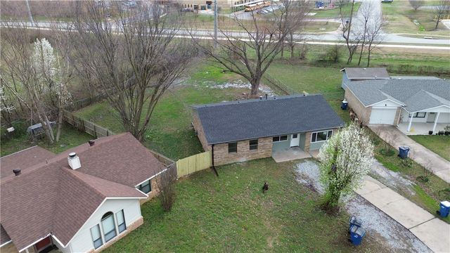 10 McIntosh Lane, Bentonville, AR 72712