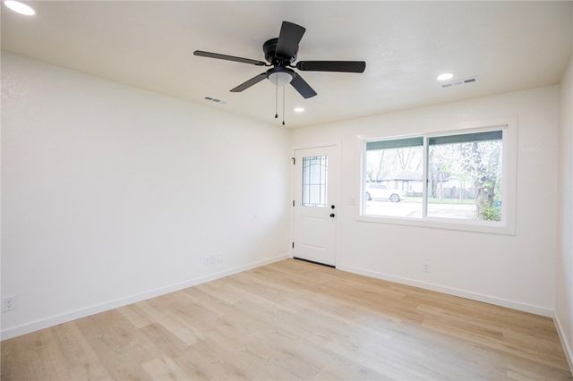 10 McIntosh Lane, Bentonville, AR 72712