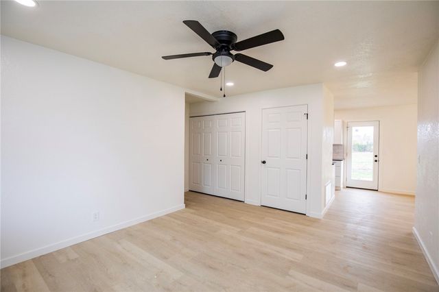 10 McIntosh Lane, Bentonville, AR 72712