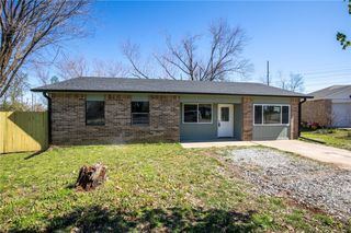 10 McIntosh Lane, Bentonville, AR 72712