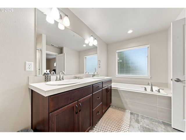 2895 Ne 59TH St, Vancouver, WA 98663