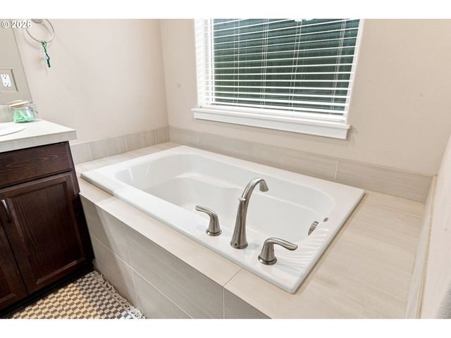 2895 Ne 59TH St, Vancouver, WA 98663