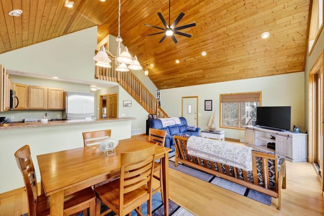 W8510 Lake Point Court, Oxford, WI 53952
