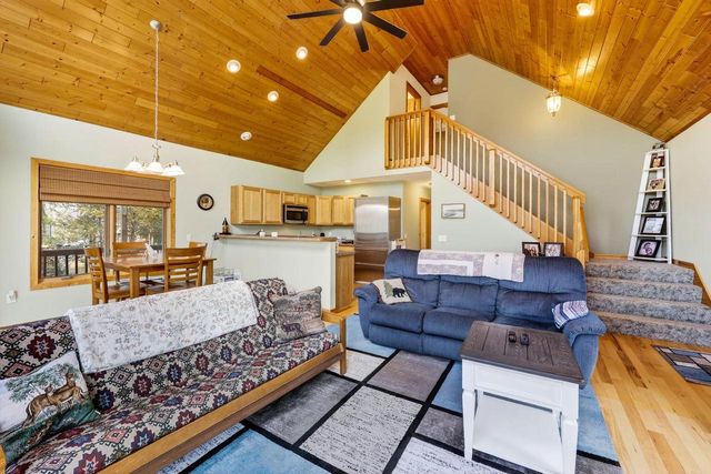 W8510 Lake Point Court, Oxford, WI 53952