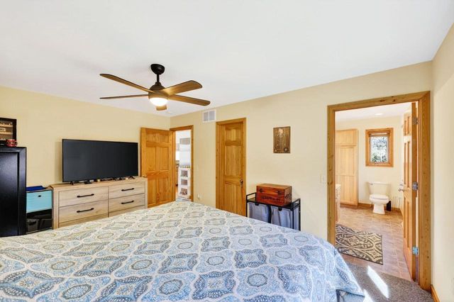 W8510 Lake Point Court, Oxford, WI 53952