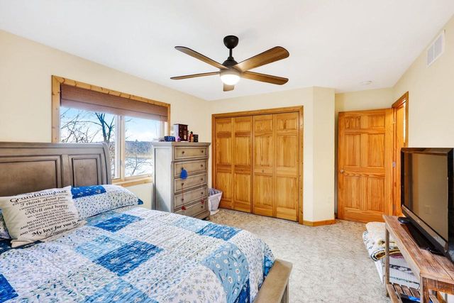 W8510 Lake Point Court, Oxford, WI 53952