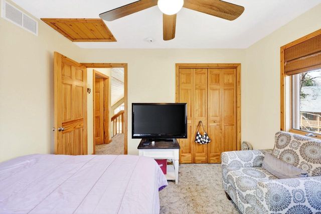 W8510 Lake Point Court, Oxford, WI 53952